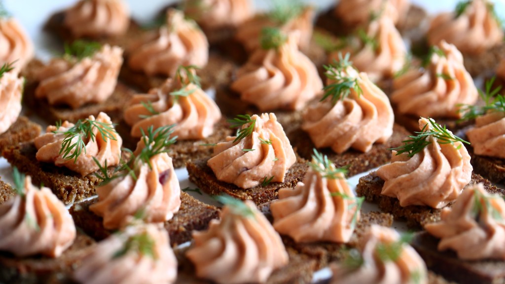 Helppo ja nopea lohimousse