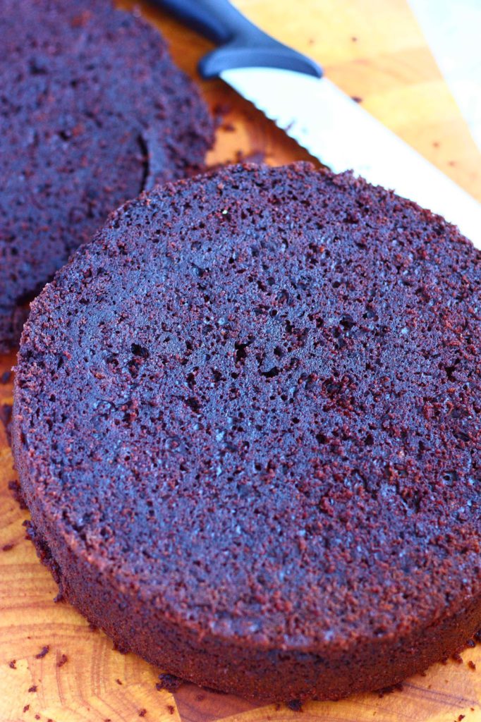 mielettoman mehevä suklaakakkupohja