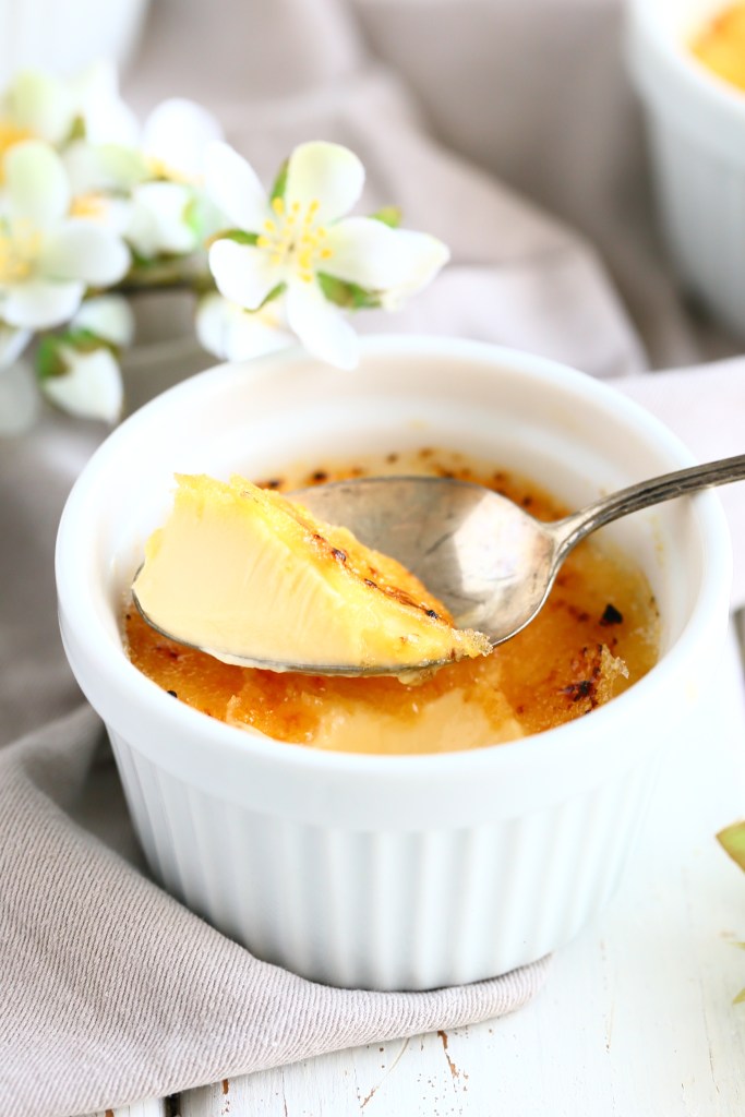 Kermainen ja vaniljainen paahtovanukas maistuu herrrrkulliselta