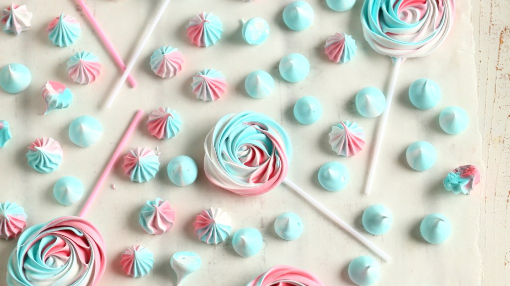 Uunittomat marengit kuivuvat huoneenlämmössä