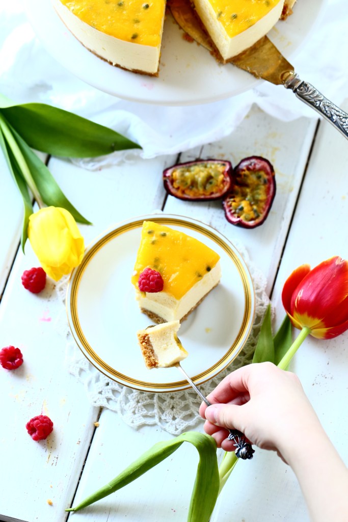 Pala mangojuustokakkua maistuu miltei jokaiselle