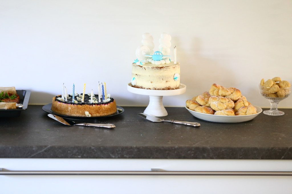 synttärikakut tytolle ja pojalle