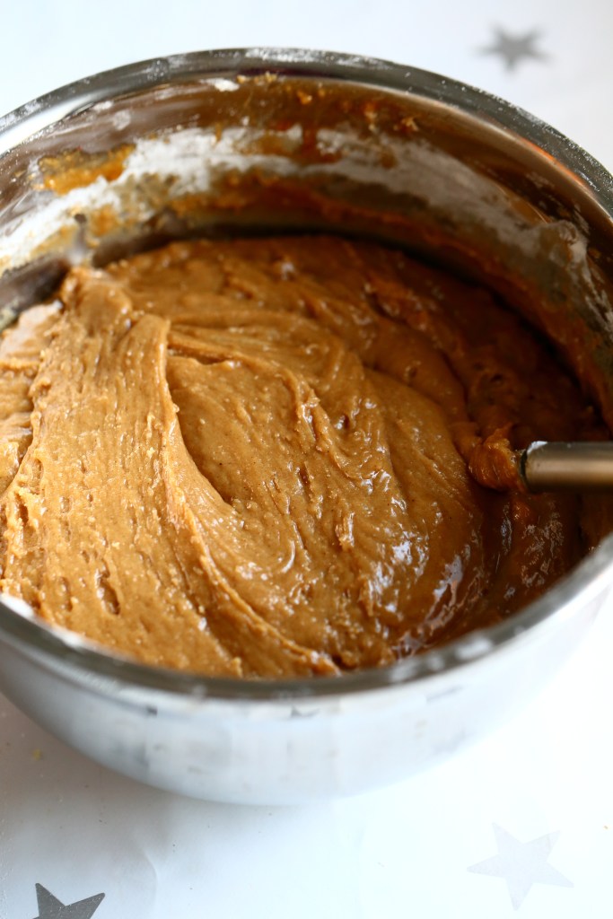 Pehmeiden pipareiden taikina