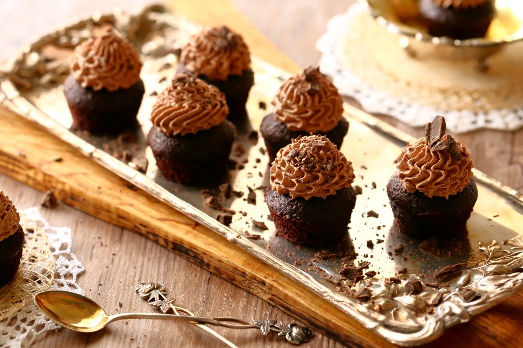 Maidoton ja munaton tarjottavat