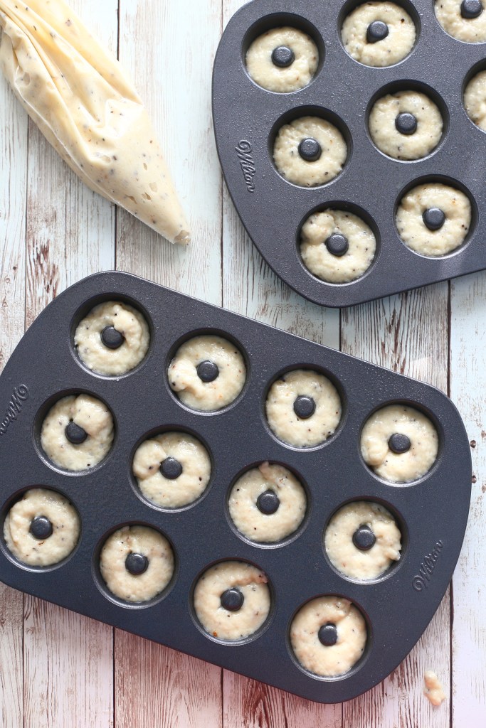 Donitsitpelti on näppärä uunissa valmistuvien donitsien apuväline