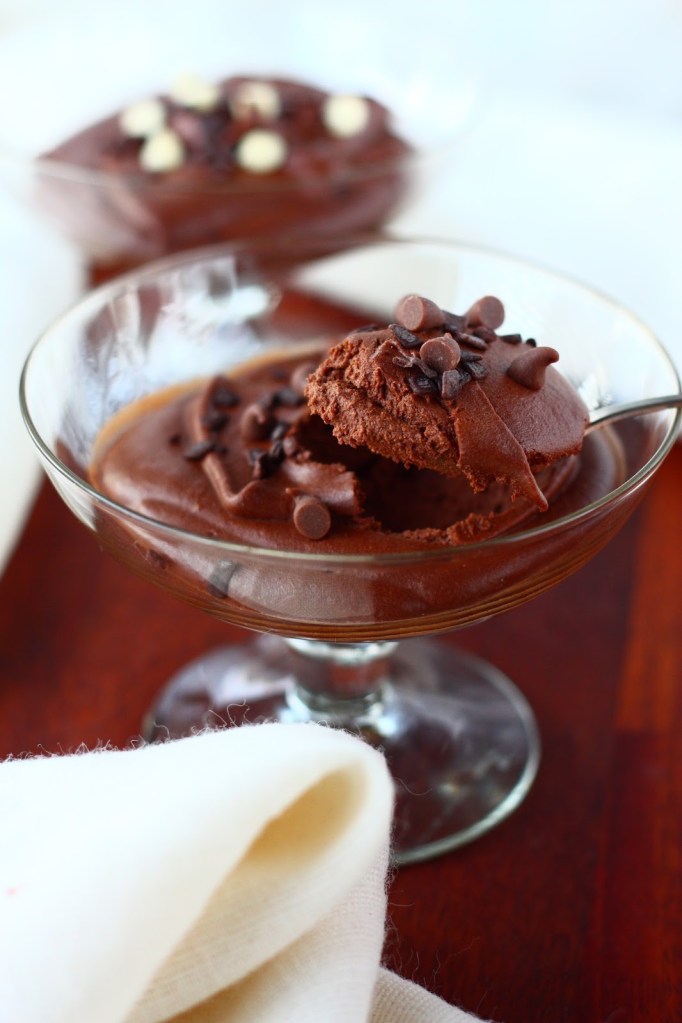 Helppo tuhti suklaamousse