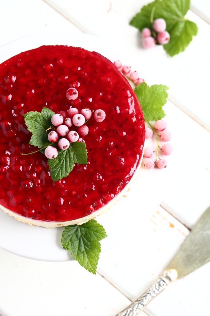 Punaherukan tertut koristeena pakkasesta