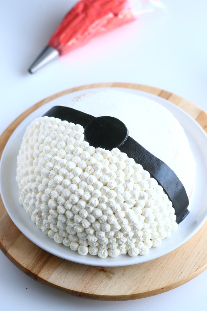 Pokemon kakun valkoinen kermavaahto