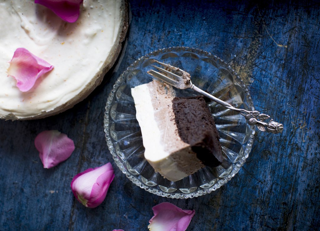 Appelsiini-suklaajuustokakku