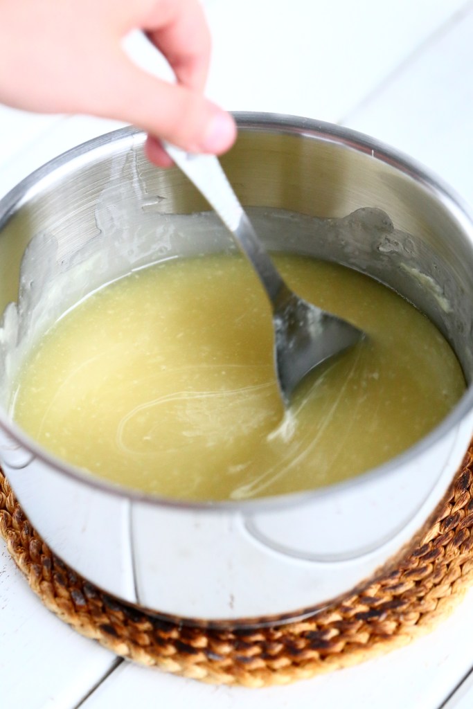 Mirror glaze kuorrute