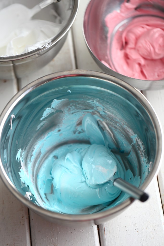 Marenkien värjääminen