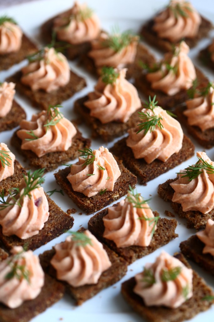 Kylmäsavulohesta ja graavilohesta ihana mousse