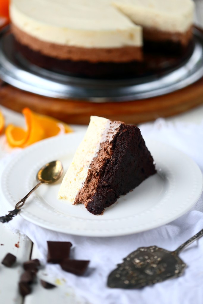 Mutakakku pohja juustokakussa