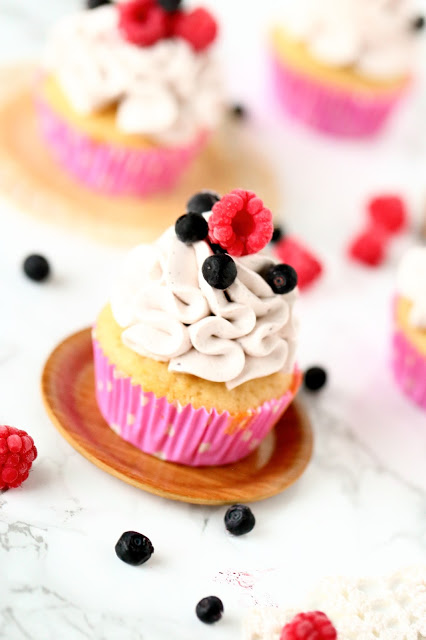 Helpot kuningatar-muffinssit lasten kanssa&nbsp;leipoen