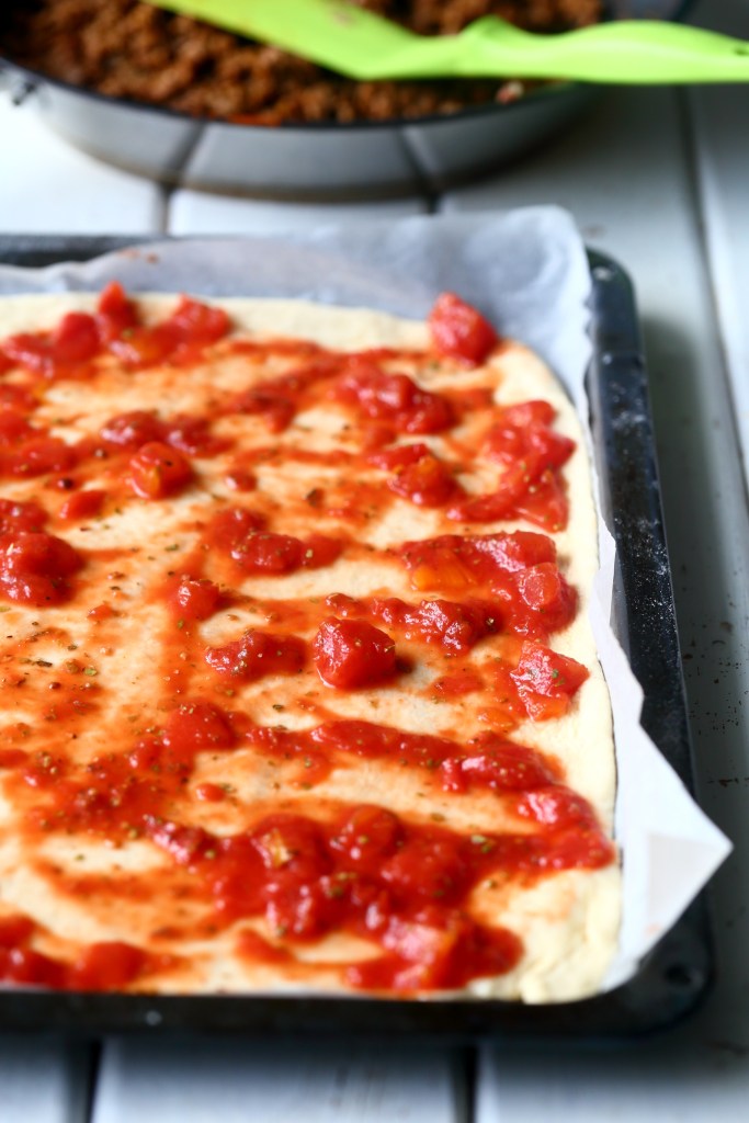 Tomaattimurskasta kastike pitsalle