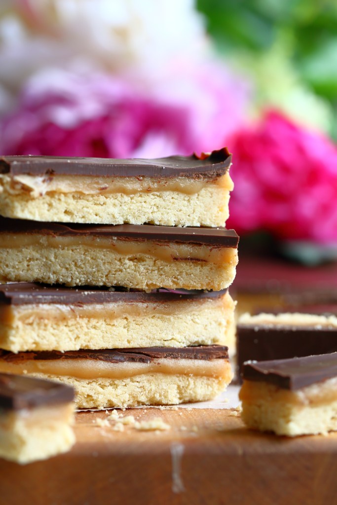 Kinuski-suklaapalat kondensoidusta maidosta