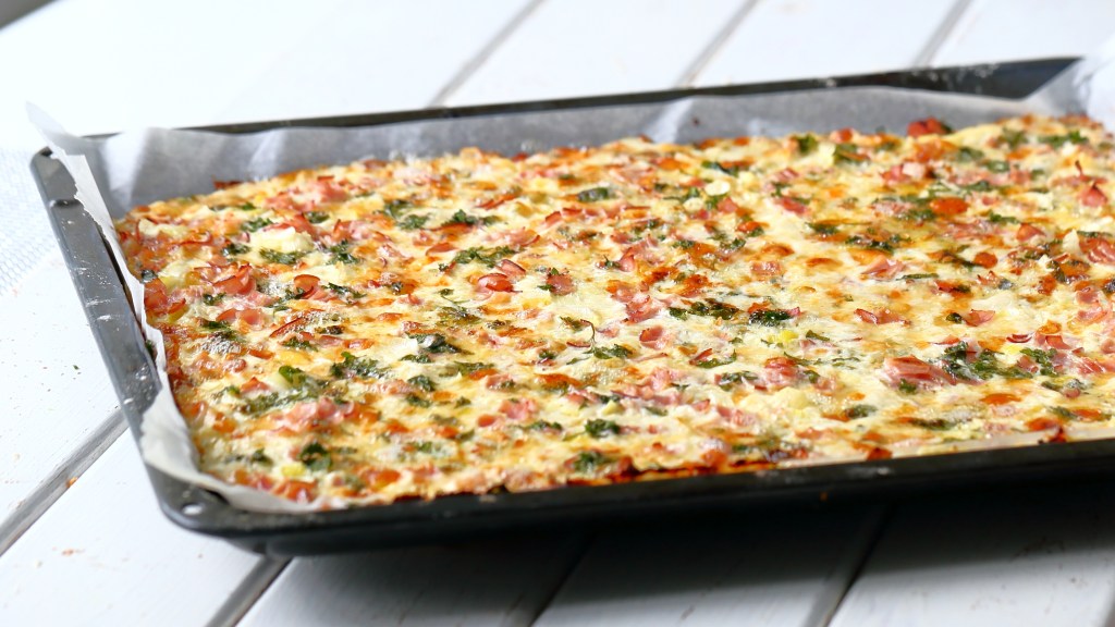 Herkullinen juusto-kinkkupiirakka purjolla maistuu niin arkena ja juhlissa