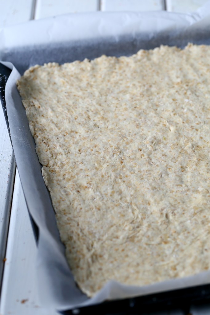 Kaurainen piirakanpohja suolaiseen piirakkaan