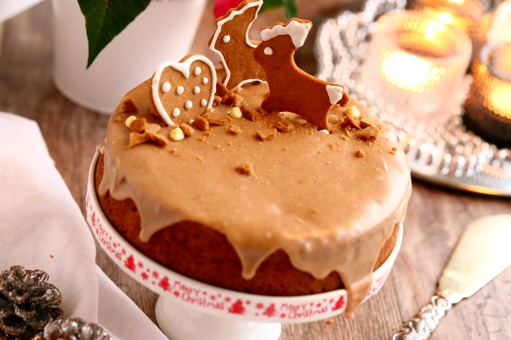 Helppo ja mehevä mausteinen piimäkakku,&nbsp;munaton