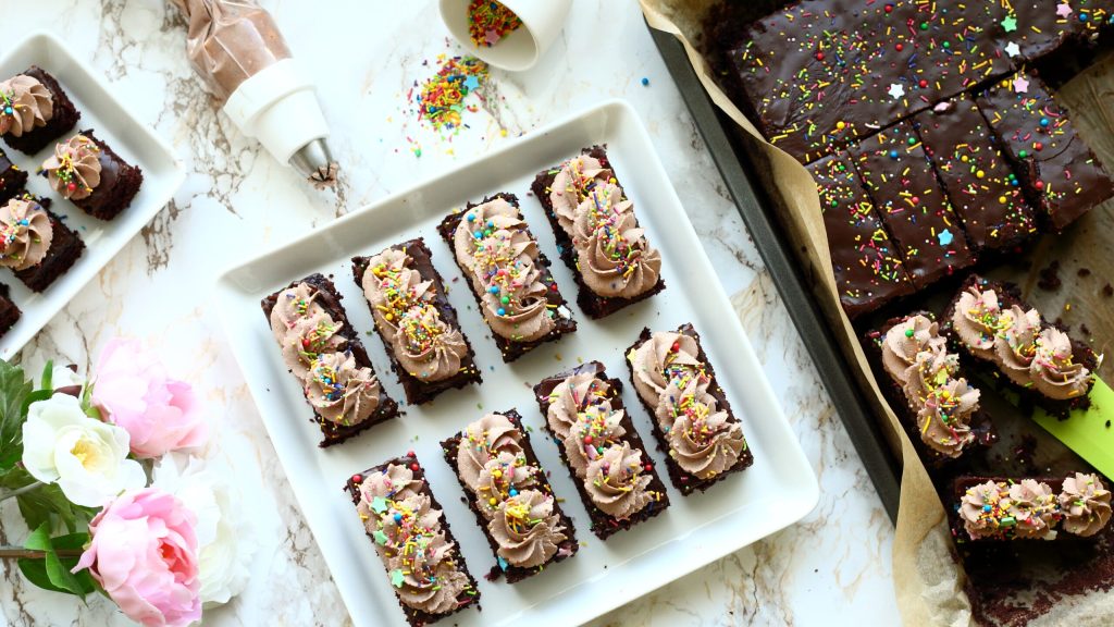 Maailman parhaat mokkapalat mokka-mascarponekreemillä /&nbsp;munaton