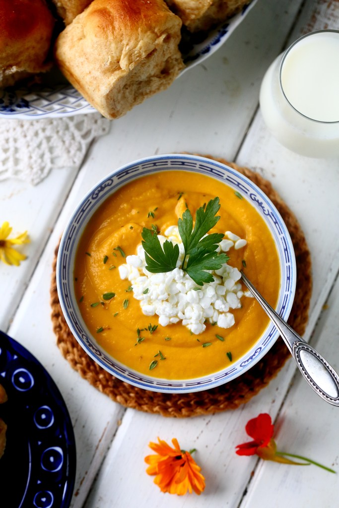 Mausteinen porkkanakeitto