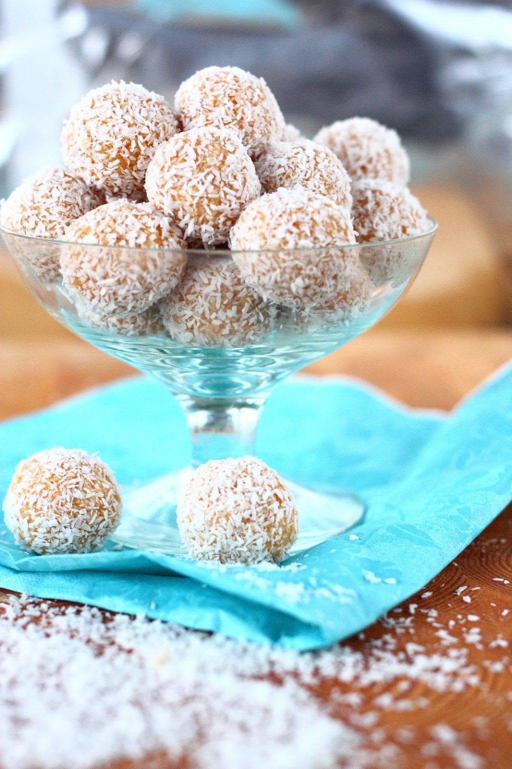 Kookos-kinuskipallot