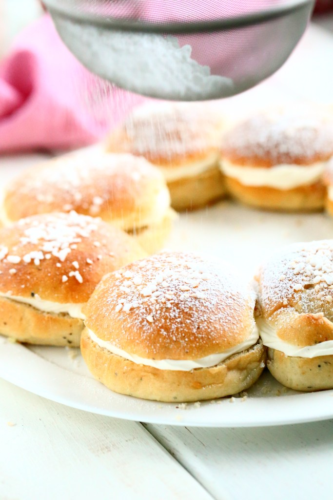 Laskiaispullakranssi toimii myös kakkuna