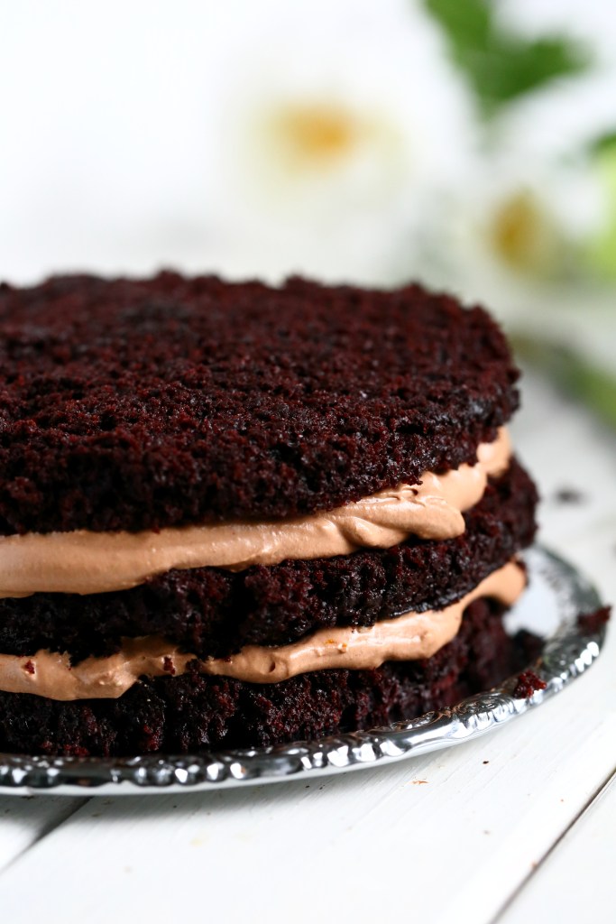 Liivatteeton kakun täyte