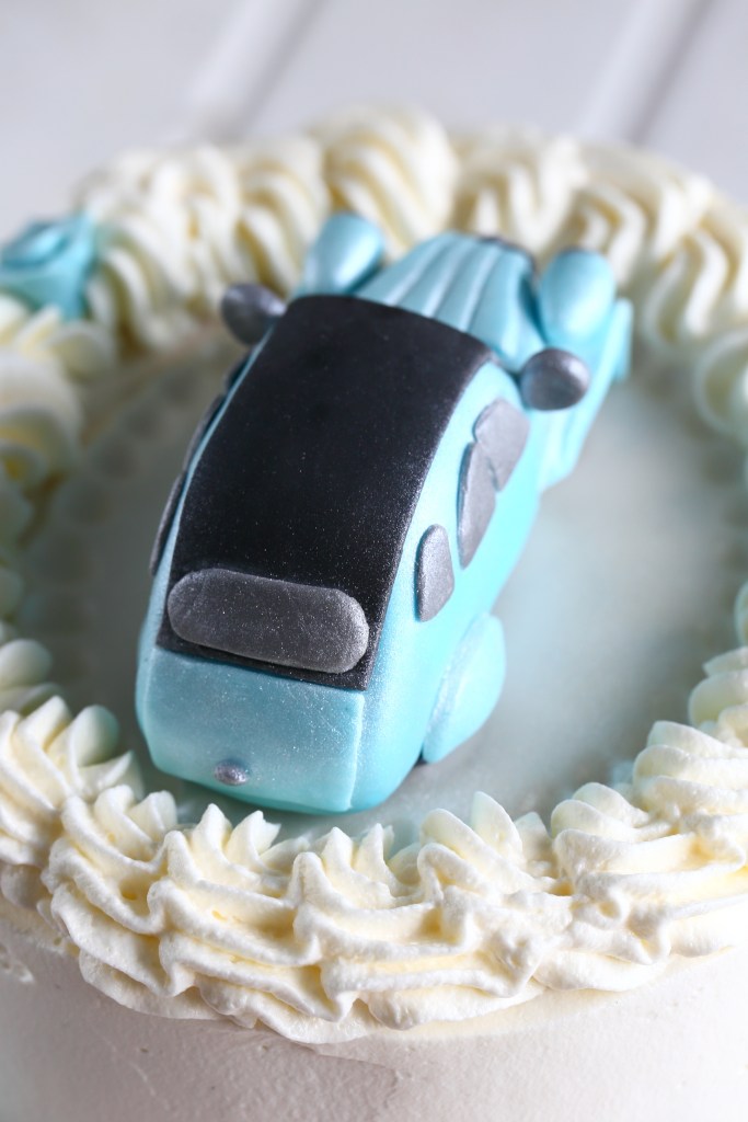 koriste ristiäiskakun päälle