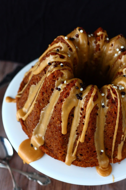 Helppo ja nopea kahvikakku ilman vatkaimia