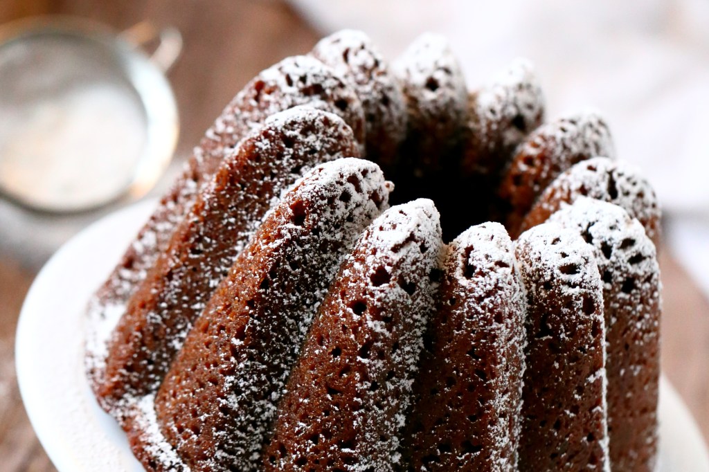 Helppo ja mehevä perinteisen makuinen&nbsp;kahvikakku