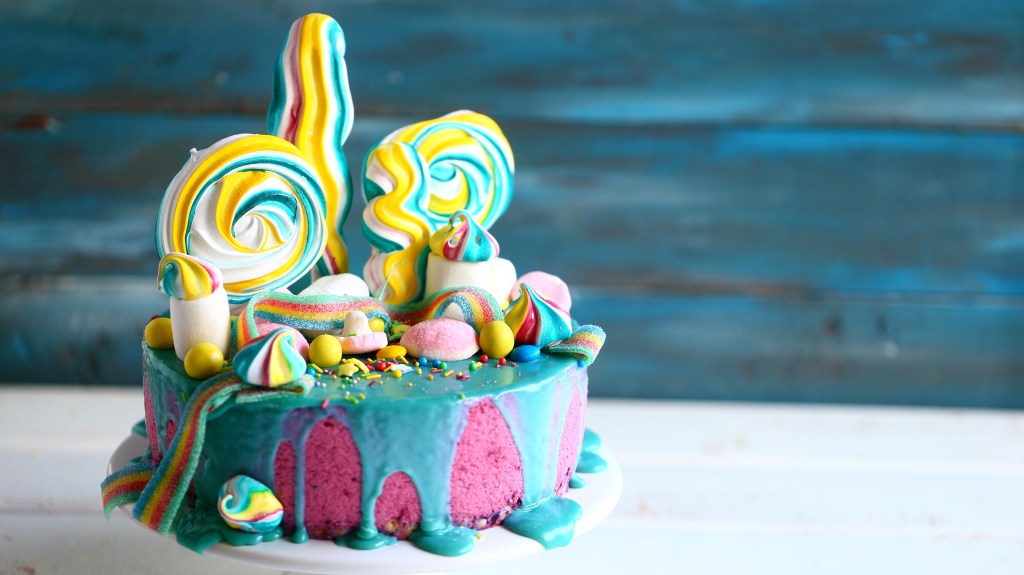 pojan ja tytön yhteiskakku