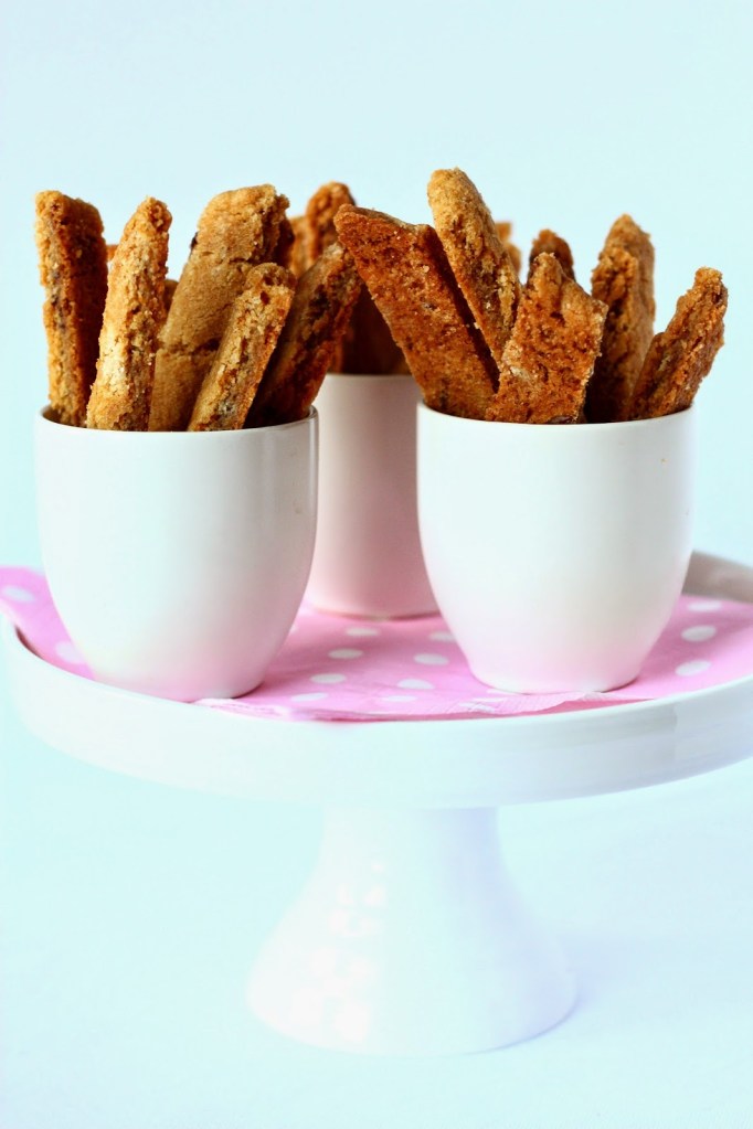 Kinuskiset viipalekeksit