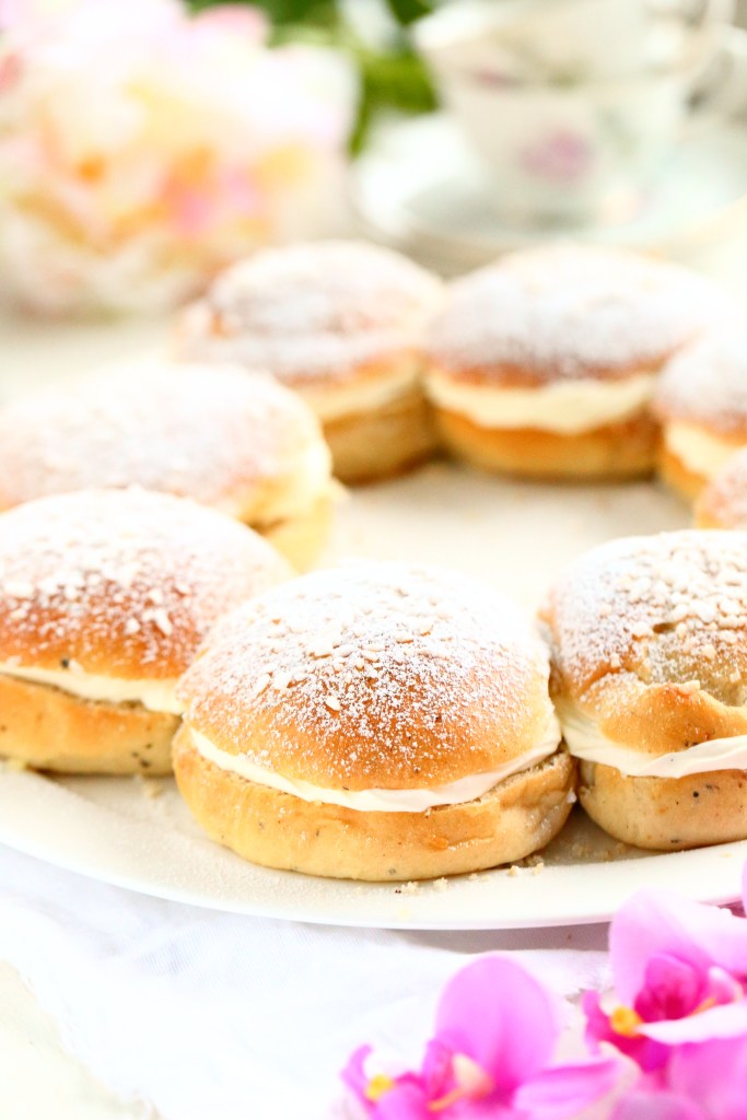 Kuohkeat ja pehmeät uunituoreet pullat