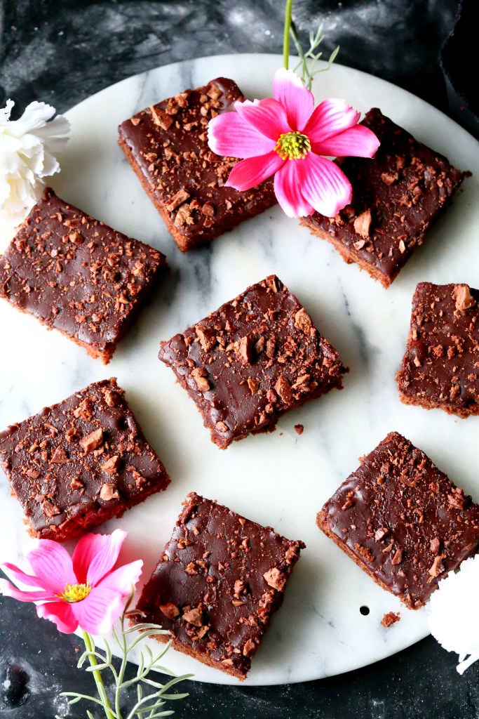 Mehevä taikina syntyy muna-sokerivaahdosta