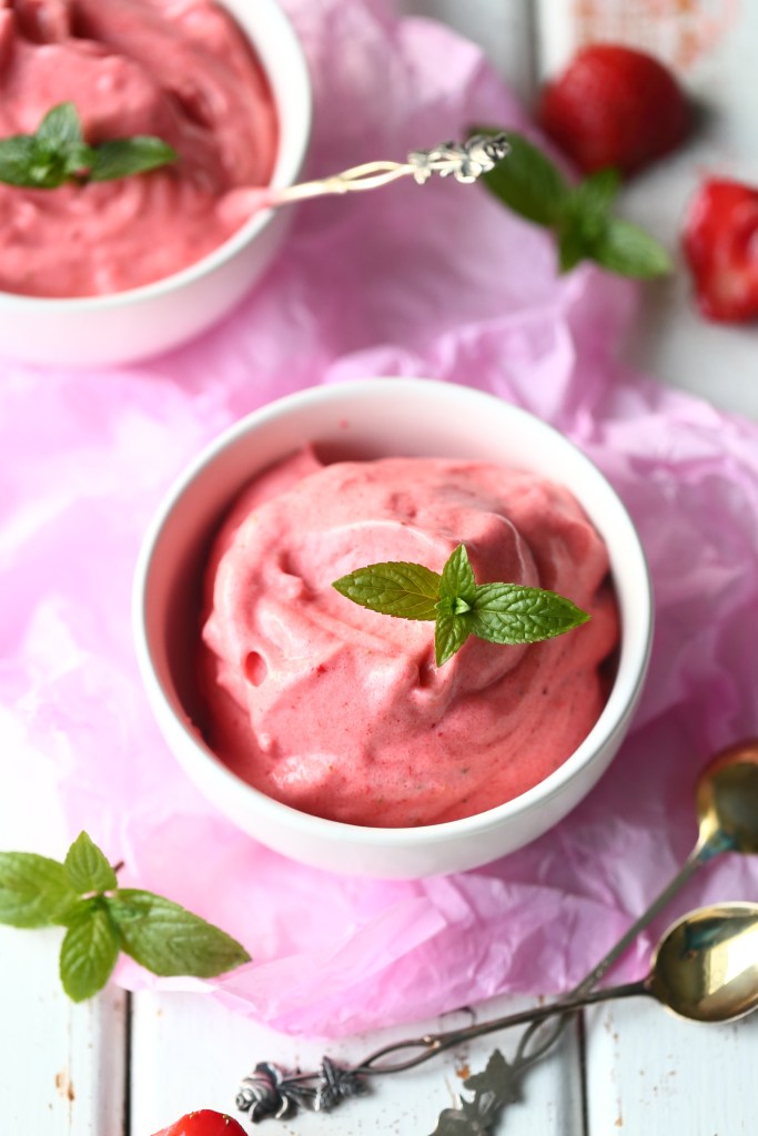 Mansikkavaahdosta helppo sorbetti