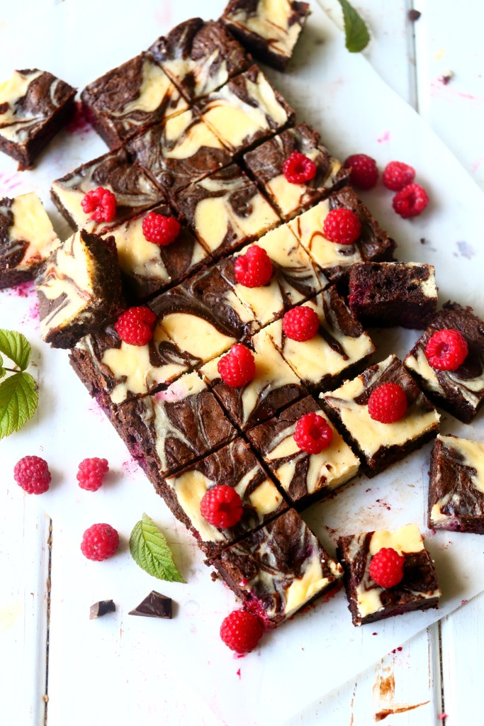 Tuorejuusto-suklaabrownies