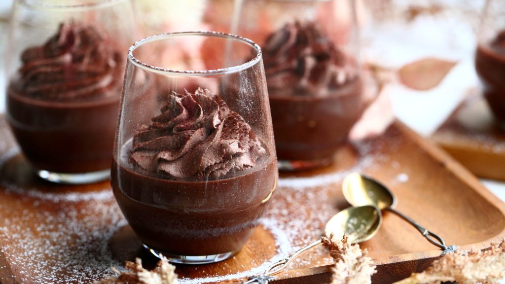 Kaakaopannacotta kaakaokermalla