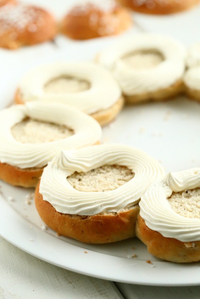 Vispikermaa ja vaniljasokeria pullan väliin